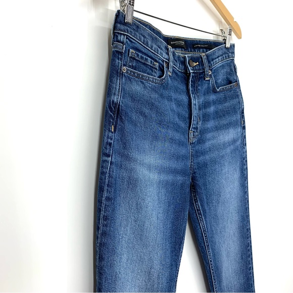 Banana Republic High Rise Straight Jeans Classic Style Medium Wash Size 28 - Picture 3 of 16